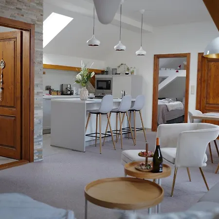 Kollar - Jedlicka 公寓